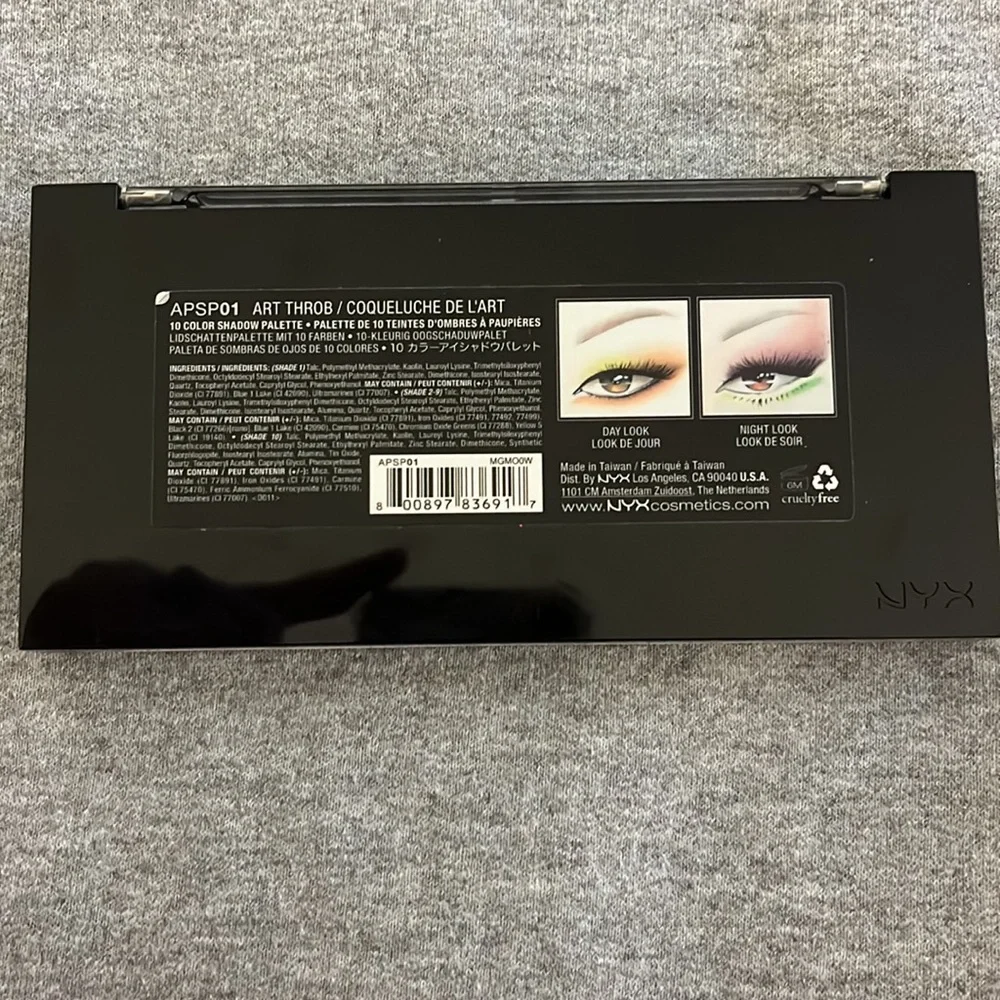 NYX Avant Pop Art Throb Eyeshadow Palette - Picture 3 of 4